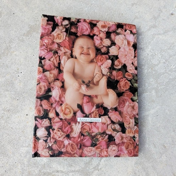 Vintage New Sealed ANNE GEDDES BABY IN PINK ROSES Photo Album Holds 200 Photos - Picture 1 of 3